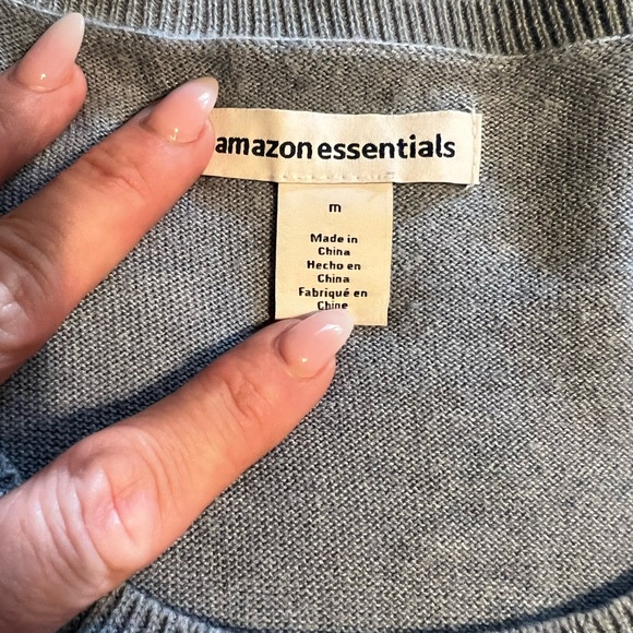 Size Medium, Amazon Sweater - Picture 2 of 2